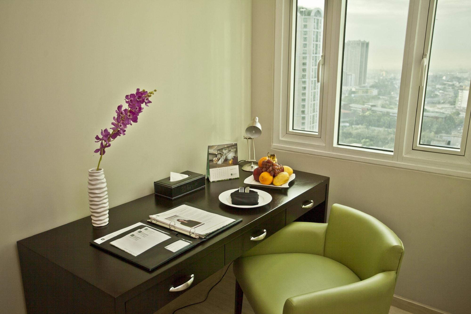The Exchange Regency Residence Hotel Managed By Hii Pasig City Exterior photo